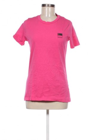 Γυναικείο t-shirt Nikkie, Μέγεθος S, Χρώμα Ρόζ , Τιμή 17,99 €