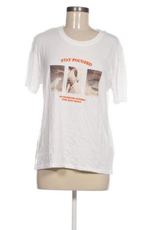 Γυναικείο t-shirt Oui, Μέγεθος M, Χρώμα Λευκό, Τιμή 17,99 €