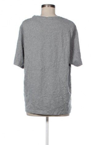Γυναικείο t-shirt PUMA, Μέγεθος XL, Χρώμα Γκρί, Τιμή 17,99 €