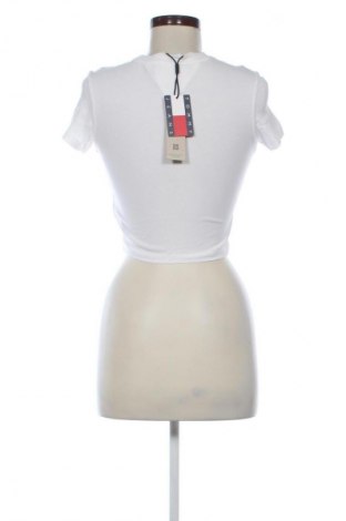 Дамска тениска Tommy Jeans, Размер S, Цвят Бял, Цена 84,99 лв.