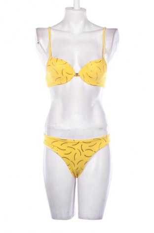 Damen-Badeanzug Meriell Club, Größe S, Farbe Gelb, Preis € 55,24
