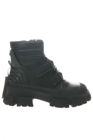 Dámské poltopánky Steve Madden, Veľkosť 39, Farba Čierna, Cena  67,95 €