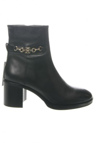 Dámské poltopánky Tommy Hilfiger, Veľkosť 40, Farba Čierna, Cena  127,95 €