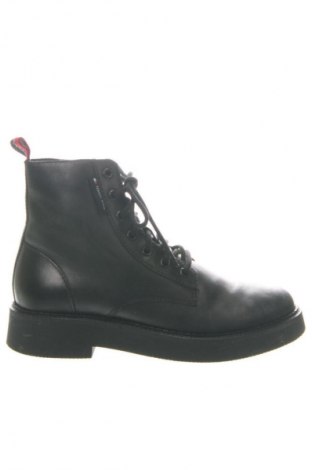 Дамски боти Tommy Jeans, Размер 39, Цвят Черен, Цена 159,99 лв.