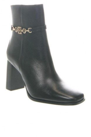 Γυναικείες μπότες Tommy Hilfiger, Μέγεθος 38, Χρώμα Μαύρο, Τιμή 204,99 €