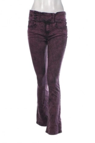 Damskie jeansy BDG, Rozmiar M, Kolor Różowy, Cena 54,99 zł