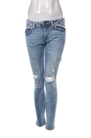 Γυναικείο Τζίν Bershka, Μέγεθος S, Χρώμα Μπλέ, Τιμή 14,83 €
