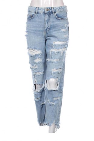Blugi de femei Bershka, Mărime S, Culoare Albastru, Preț 76,00 Lei