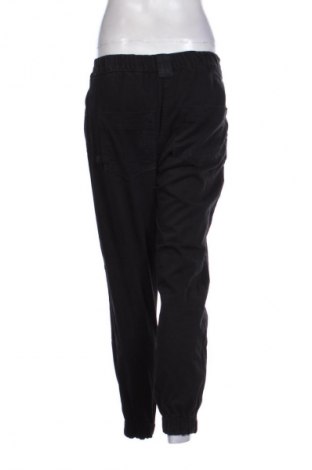 Blugi de femei Bershka, Mărime S, Culoare Negru, Preț 76,00 Lei