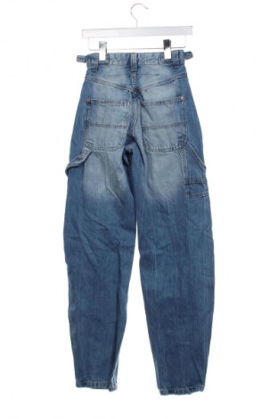 Női farmernadrág Bershka, Méret XS, Szín Kék, Ár 5 800 Ft