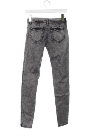 Damen Jeans Bershka, Größe S, Farbe Grau, Preis 20,99 €