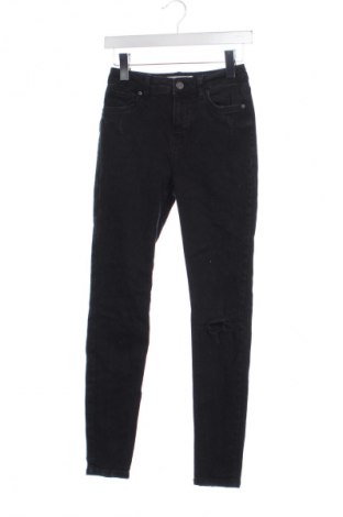 Damen Jeans Bershka, Größe XS, Farbe Schwarz, Preis 20,99 €