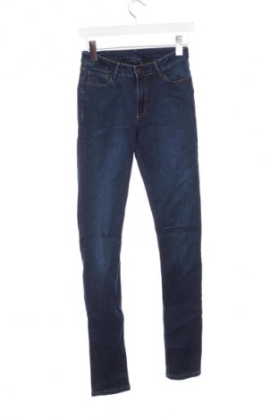 Damskie jeansy Cross Jeans, Rozmiar S, Kolor Niebieski, Cena 95,99 zł