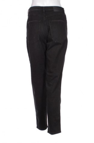Damskie jeansy Diesel, Rozmiar S, Kolor Czarny, Cena 749,08 zł