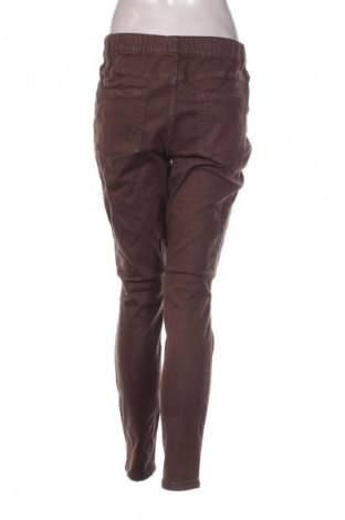 Blugi de femei Essentials by Tchibo, Mărime M, Culoare Maro, Preț 98,99 Lei