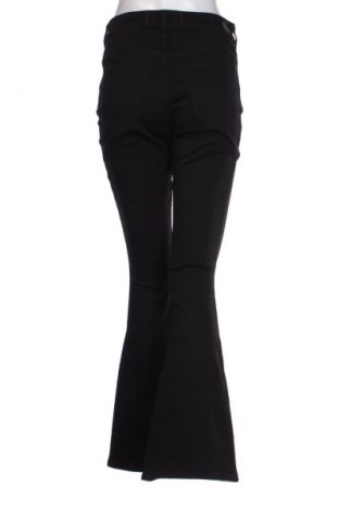 Blugi de femei Hollister, Mărime L, Culoare Negru, Preț 171,05 Lei