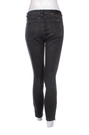 Damskie jeansy Hugo Boss, Rozmiar M, Kolor Szary, Cena 315,36 zł