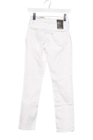 Дамски дънки Levi's, Размер XS, Цвят Бял, Цена 174,99 лв.