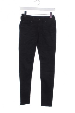Дамски дънки Pepe Jeans, Размер S, Цвят Черен, Цена 174,99 лв.