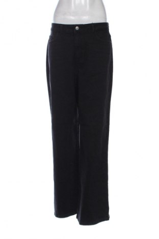 Damskie jeansy Pieces, Rozmiar M, Kolor Czarny, Cena 252,99 zł