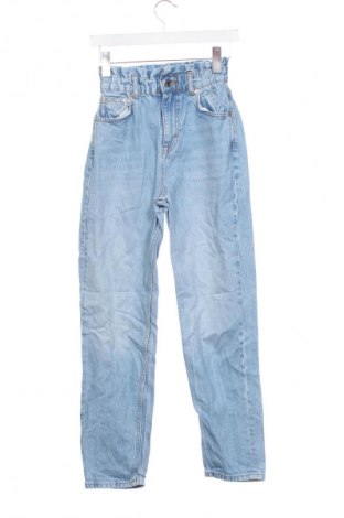 Dámské džíny  Pull&Bear, Velikost XS, Barva Modrá, Cena  189,00 Kč
