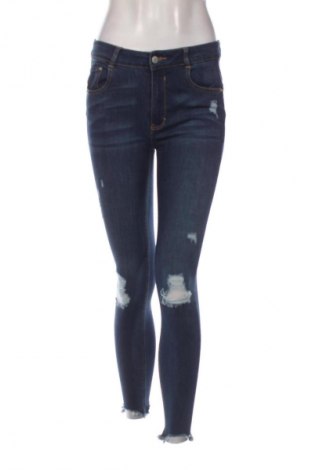 Damskie jeansy Pull&Bear, Rozmiar M, Kolor Niebieski, Cena 66,67 zł