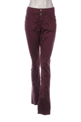 Damskie jeansy S.Oliver, Rozmiar XL, Kolor Fioletowy, Cena 94,25 zł