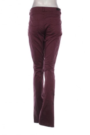 Damskie jeansy S.Oliver, Rozmiar XL, Kolor Fioletowy, Cena 94,25 zł