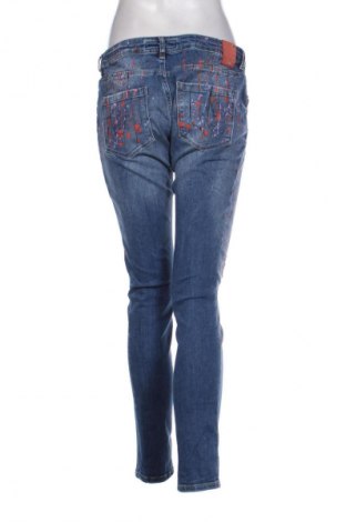 Blugi de femei Silvian Heach, Mărime XL, Culoare Multicolor, Preț 197,37 Lei