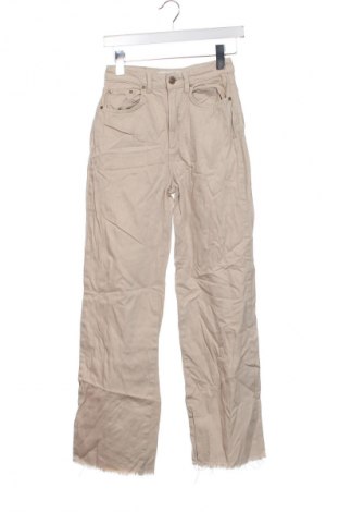 Dámske džínsy  Stradivarius, Veľkosť XS, Farba Béžová, Cena  16,95 €