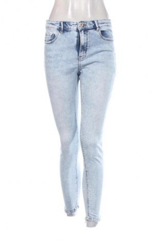 Damskie jeansy Stradivarius, Rozmiar L, Kolor Niebieski, Cena 95,99 zł