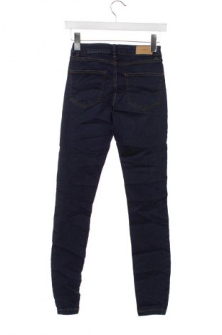 Γυναικείο Τζίν Vero Moda, Μέγεθος XS, Χρώμα Μπλέ, Τιμή 21,99 €