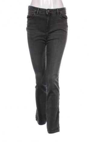 Damskie jeansy Wrangler, Rozmiar L, Kolor Szary, Cena 170,78 zł