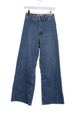 Damskie jeansy Zara, Rozmiar XS, Kolor Niebieski, Cena 88,99 zł