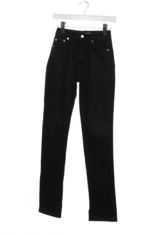 Damskie jeansy Zara, Rozmiar XXS, Kolor Czarny, Cena 62,02 zł