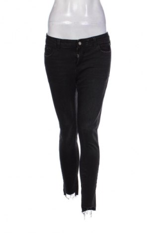 Blugi de femei Zara Mum, Mărime M, Culoare Negru, Preț 71,00 Lei