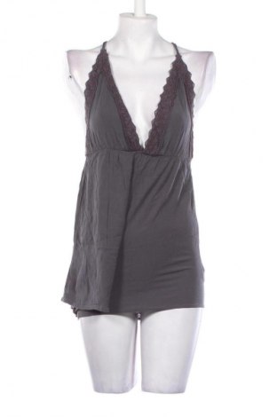 Női rövid overál Pull&Bear, Méret M, Szín Szürke, Ár 7 200 Ft