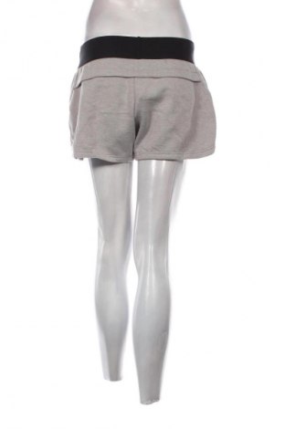 Dámske kraťasy  Adidas, Veľkosť M, Farba Sivá, Cena  18,95 €