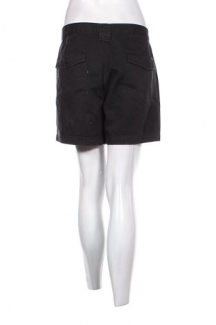 Γυναικείο κοντό παντελόνι Calvin Klein Jeans, Μέγεθος XXL, Χρώμα Μαύρο, Τιμή 24,48 €