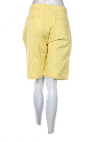 Pantaloni scurți de femei Geographical Norway, Mărime XL, Culoare Galben, Preț 189,99 Lei
