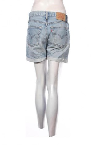 Дамски къс панталон Levi's, Размер M, Цвят Син, Цена 47,99 лв.