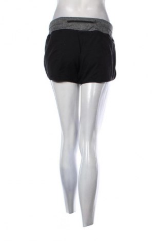 Pantaloni scurți de femei Nike, Mărime S, Culoare Negru, Preț 115,99 Lei