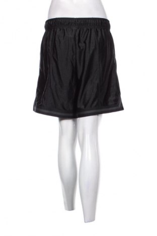 Damen Shorts Nike, Größe S, Farbe Schwarz, Preis 46,65 €