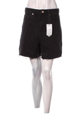 Pantaloni scurți de femei Stradivarius, Mărime L, Culoare Negru, Preț 96,99 Lei