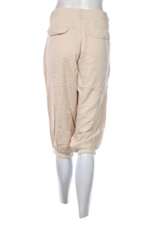 Pantaloni scurți de femei Unbranded, Mărime XL, Culoare Bej, Preț 54,99 Lei
