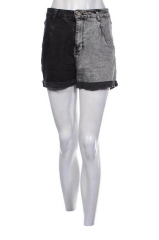 Damskie szorty ZDN JEANS, Rozmiar S, Kolor Kolorowy, Cena 110,34 zł