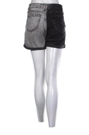Damskie szorty ZDN JEANS, Rozmiar S, Kolor Kolorowy, Cena 110,34 zł