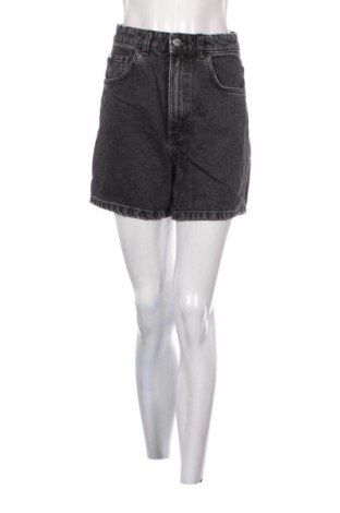 Pantaloni scurți de femei Zara, Mărime S, Culoare Negru, Preț 42,11 Lei