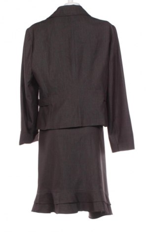 Damen Kostüm Signature By Larry Levine, Größe XXL, Farbe Braun, Preis 55,75 €