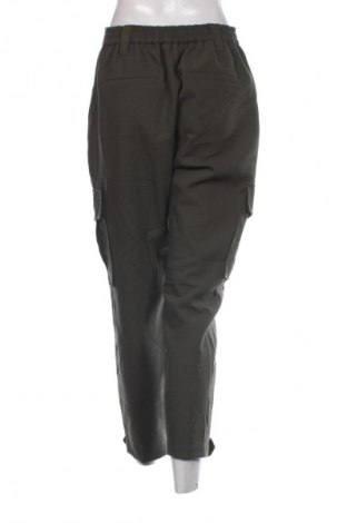 Damenhose Bershka, Größe M, Farbe Grün, Preis € 20,99